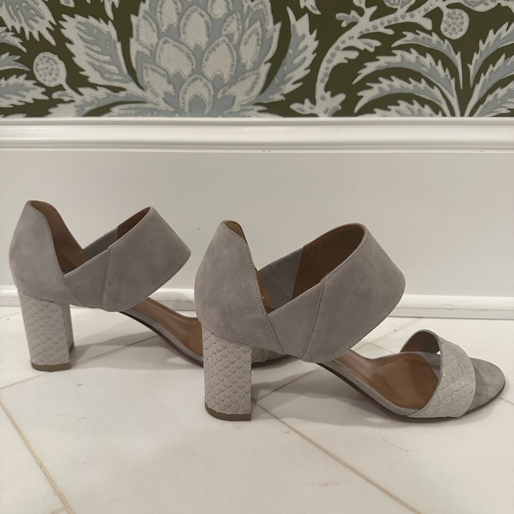 Aquatalia Embossed&Suede GRAY Block Heel Sandals